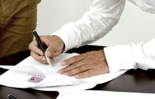 民法典中个人签的房产买卖合同是否有效