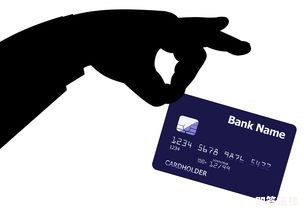 银行的信用卡逾期会被判刑吗？